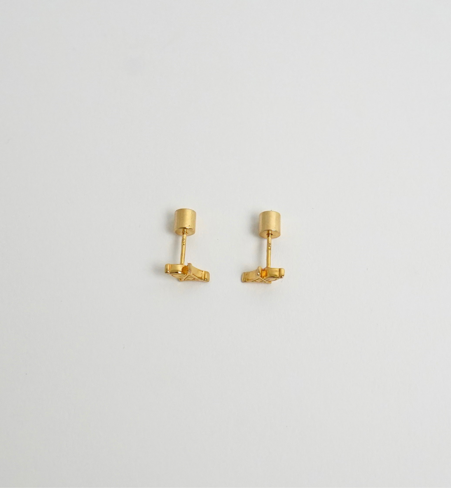 Bagzan Stud Earrings ©