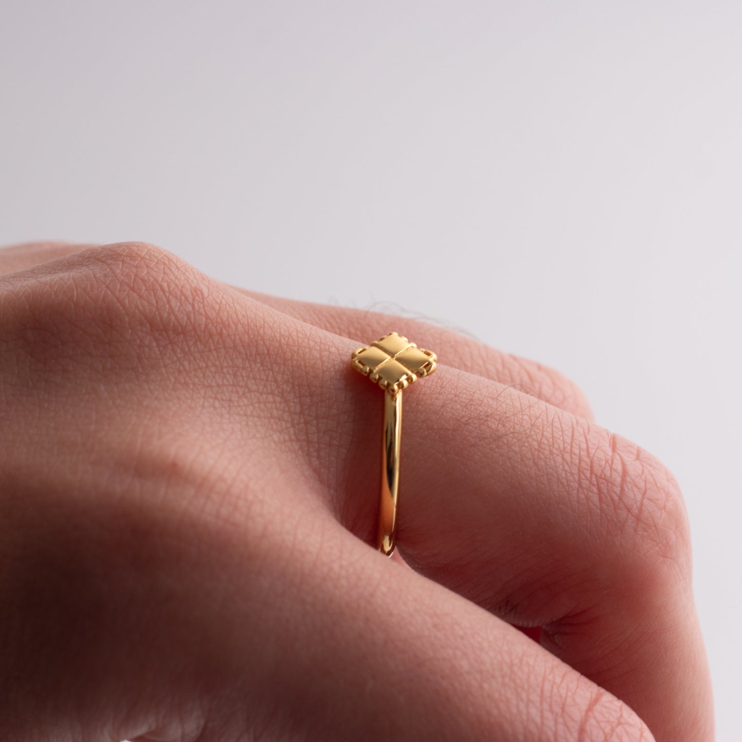 Diamond Symbol Ring ©