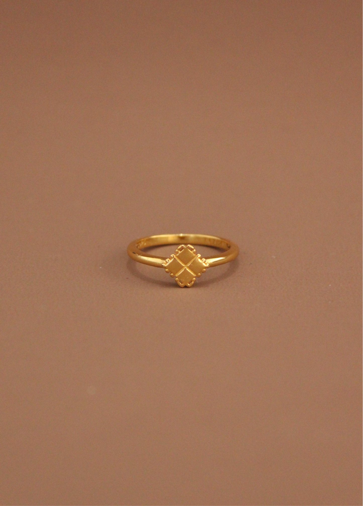 Diamond Symbol Ring ©